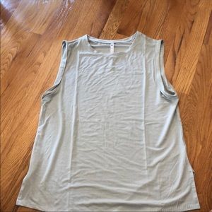 Fabletics Faith Tunic Tank - Medium
